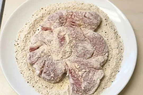 southern-fried-pork-chops-flour-coating