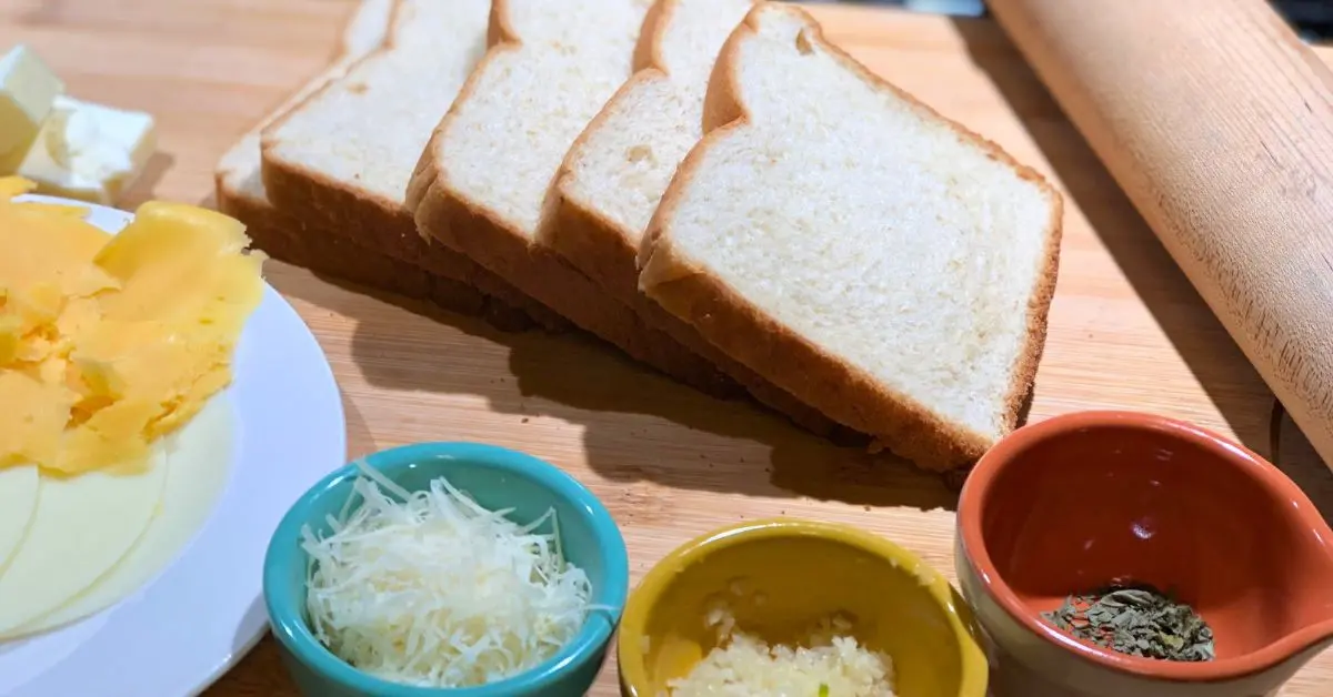 garlic-bread-grilled-cheese-roll-up-ingredients